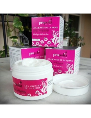 Organic Revitalizing Moisturizing Cream 2